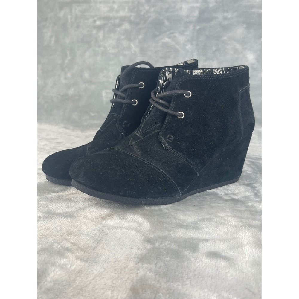 TOMS Desert Wedge Booties Womens 9 Black Excellent Suede Lace Up Chukka Boots